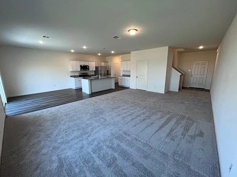602 Colgate Cir — Photo 7