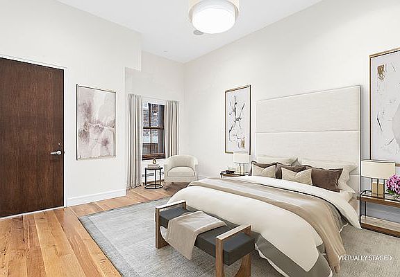 5th image of 44 N Moore St