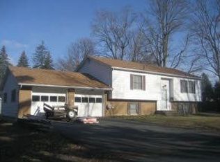 501 Avenue M, Matamoras, PA 18336