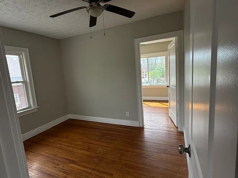 533 Fairwood Ave — Photo 11