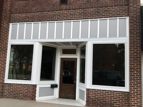 1123 12th St, Aurora, NE 68818