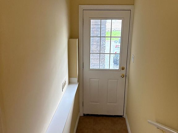 2nd image of 21 Fahey Dr #Basement