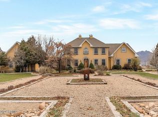 1100 W Valley View Rd, Daniel, UT 84032