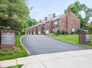 90 New England Ave APT 3C, Summit, NJ 07901
