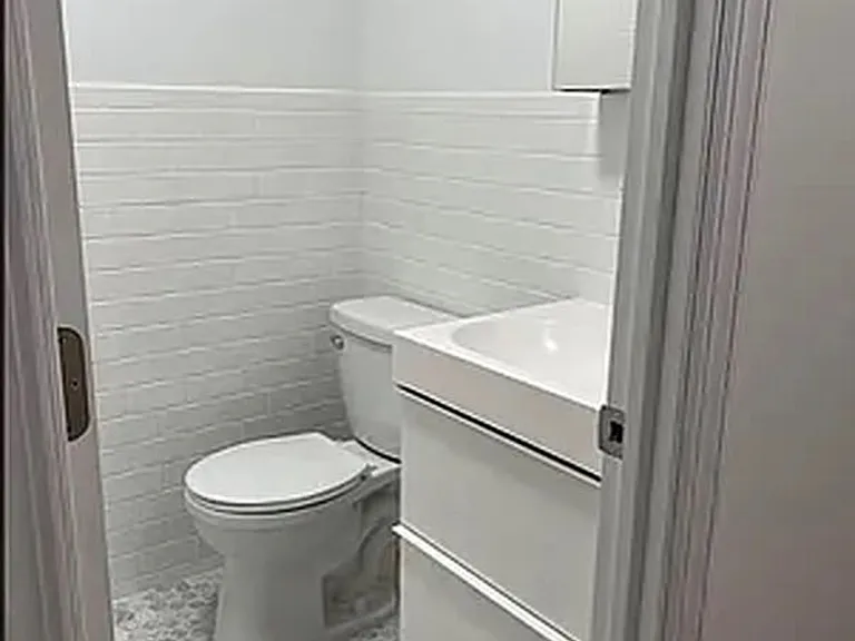 41 Carmine St #10 — Photo 4