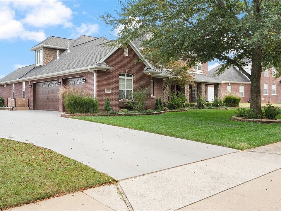 1st image of 2607 S 15th Pl