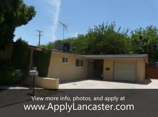 402 E Nugent St, Lancaster, CA 93535