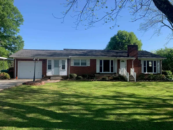 537 Leadmine Rd, Gaffney, SC 29340