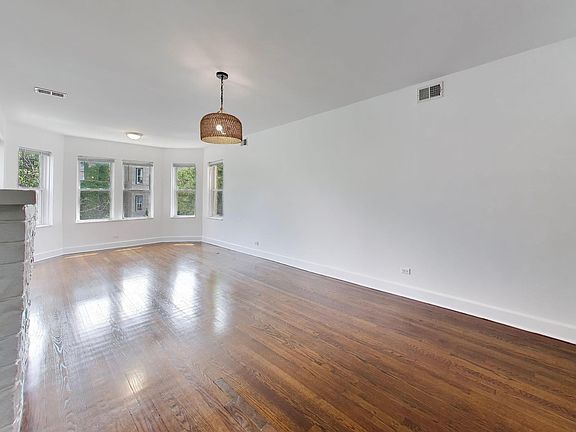 5th image of 3336 W Evergreen Ave