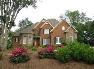 102 Andrews Creek Ln, Spartanburg, SC 29302