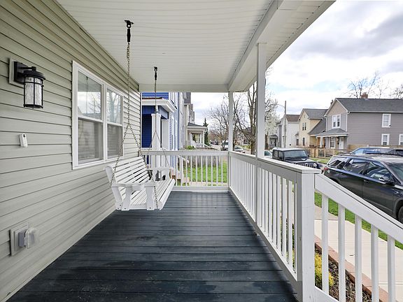 4th image of 626 Stanley Ave