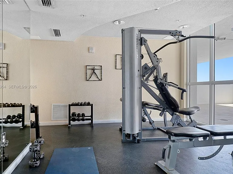 500 NE 29th St #608 — Photo 34