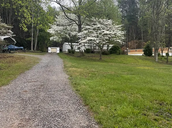 5208 Sparta Rd, North Wilkesboro, NC 28659
