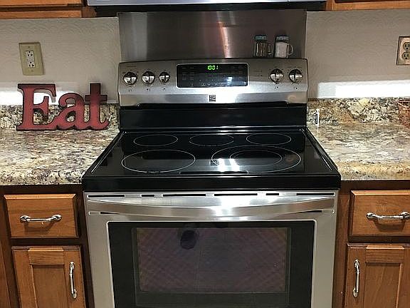 5th image of 5051 Katherine Dr