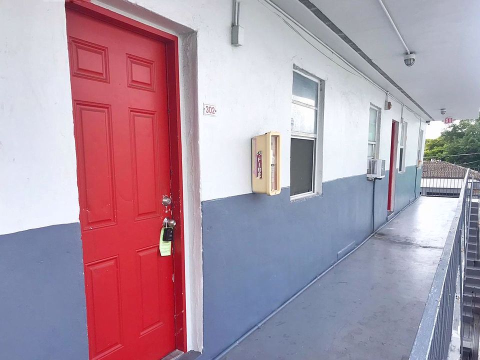 1st image of 1801 NW 2nd Ct #1805-302