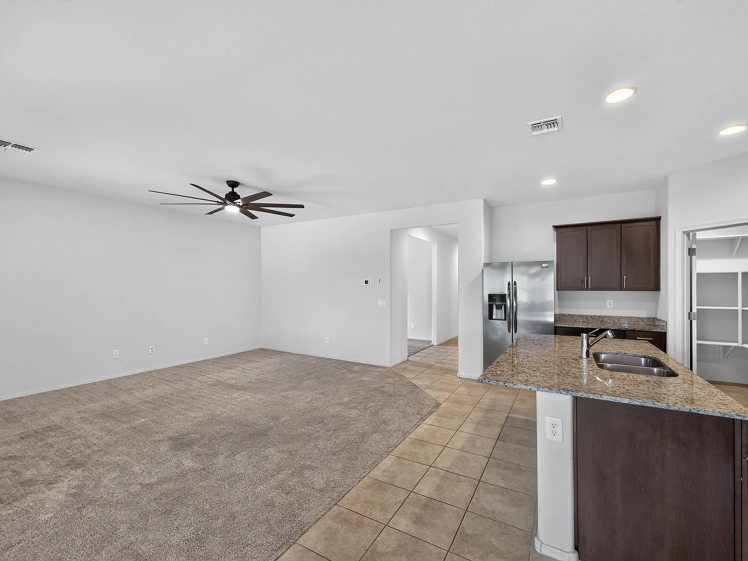 4 bed, 1901 sqft, $1,800 — Photo 4