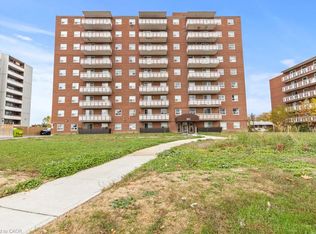 851 Queenston Rd #105, Hamilton, ON L8G 1B4