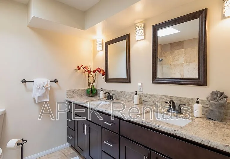 2415 E Finley Rd — Photo 59