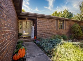 1316 W Meadowbrooke Dr, Ozark, MO 65721