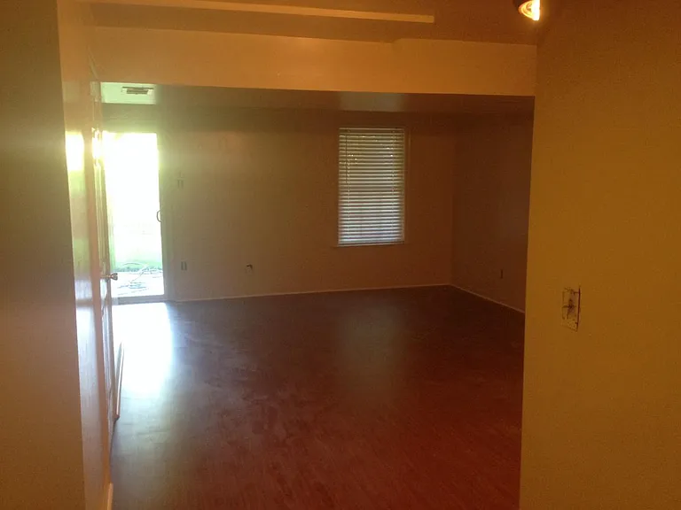 705 Reedy Cir — Photo 9