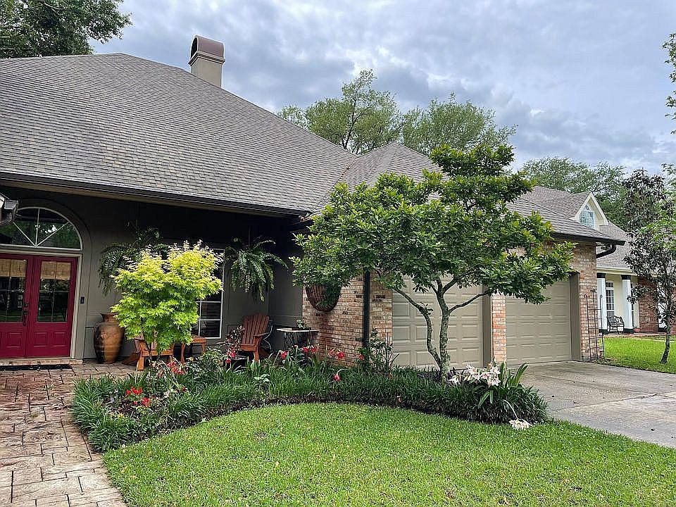 1st image of 204 Trailwood Ln