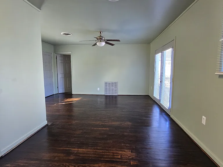 5119 E Haskell St — Photo 4