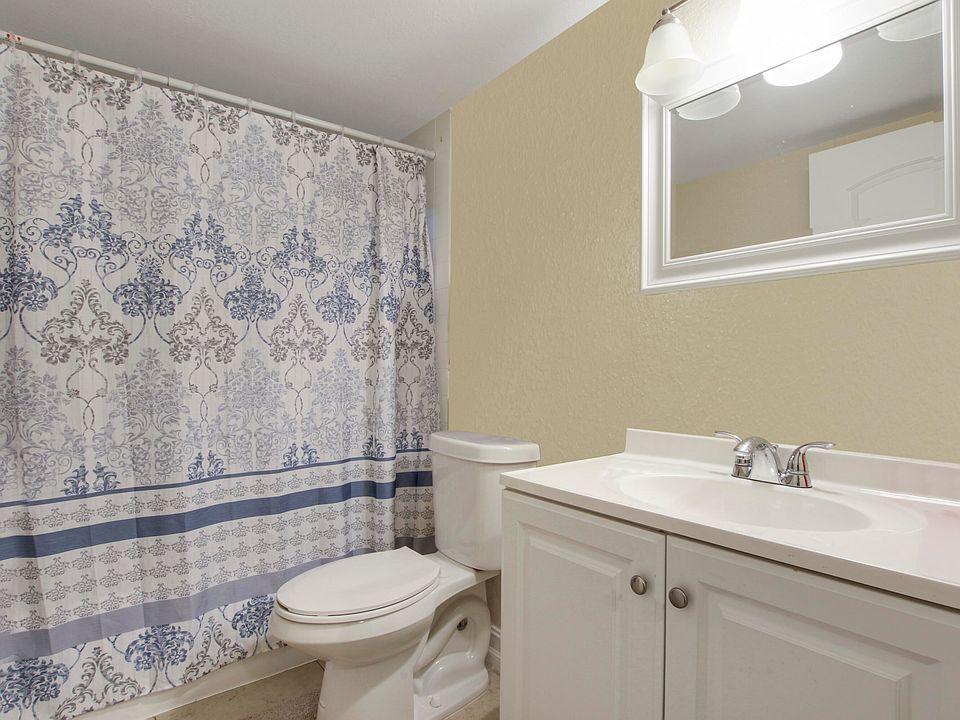 Palm Beach Place Condominiums 1681 Balfour Point Dr West Palm Beach