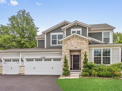 1359 Kensington Ct, Glenview, IL, 60025