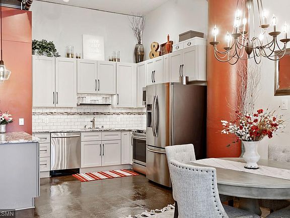 5th image of 500 Robert St Unit 412