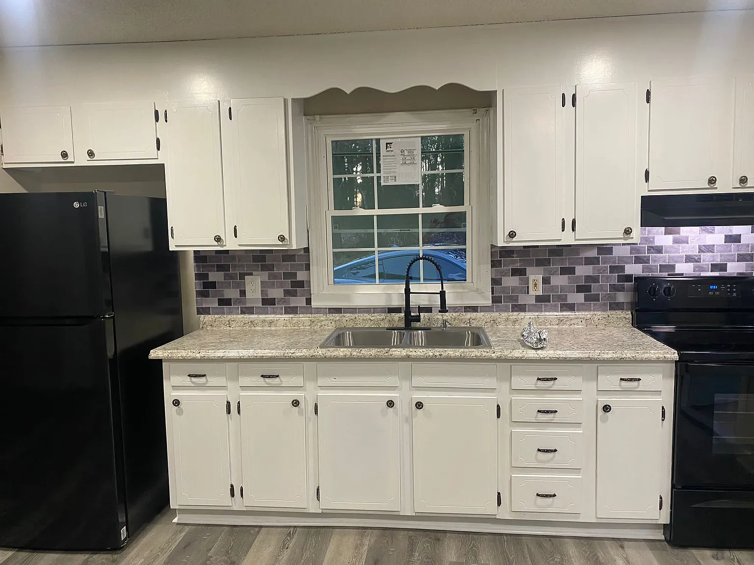 2 bed, 670 sqft, $1,175 — Photo 2