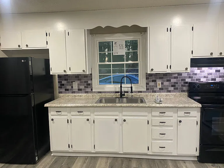 701 Cascade Rd — Photo 2