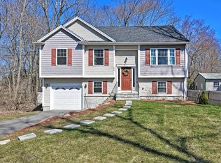 59 Lathrop Rd, Attleboro, MA 02703