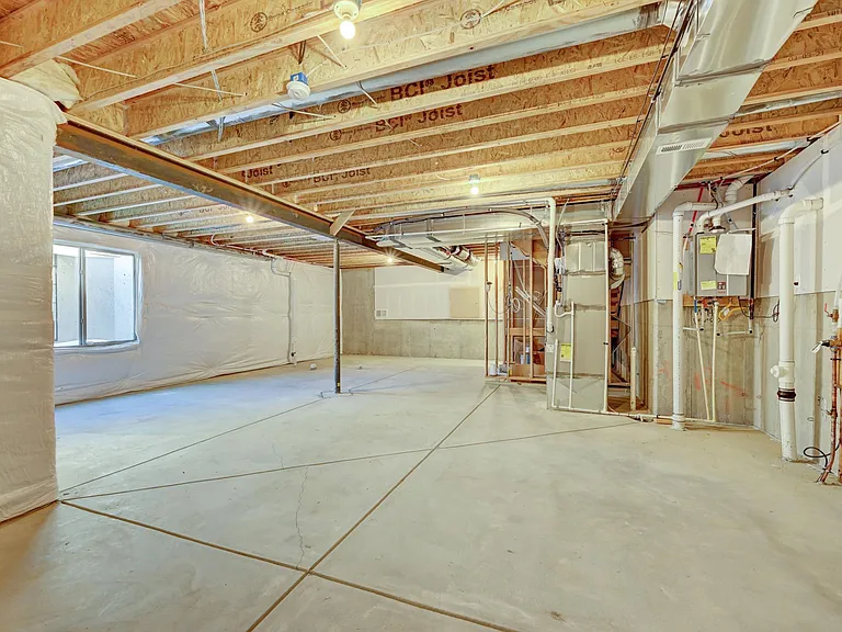 14351 Ivy St — Photo 28