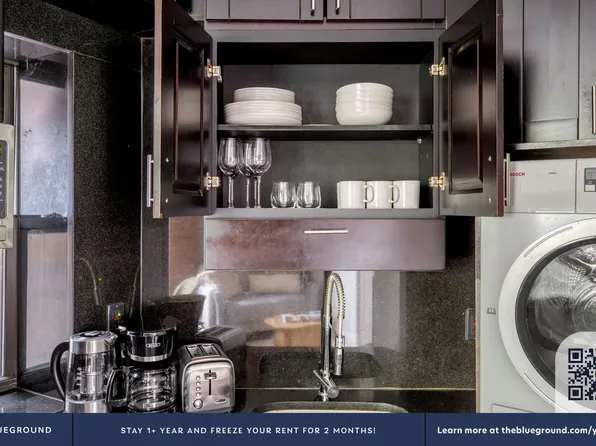 309 East 8th Street image 7 of 20