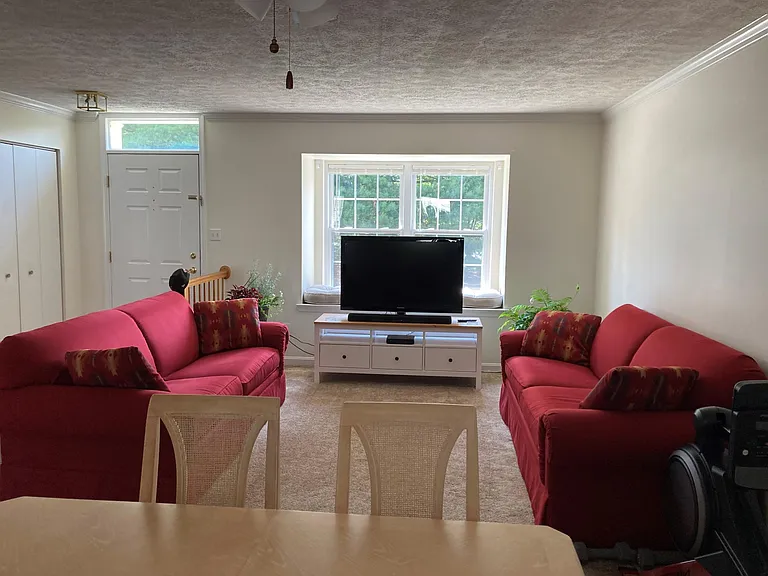 3010 Tipton Way — Photo 10