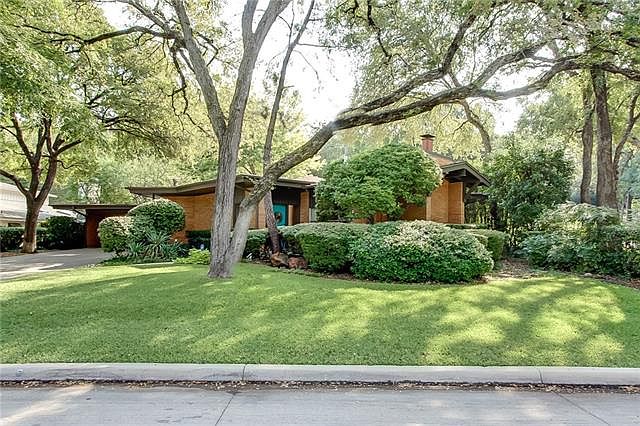 1st image of 2921 Harlanwood Dr