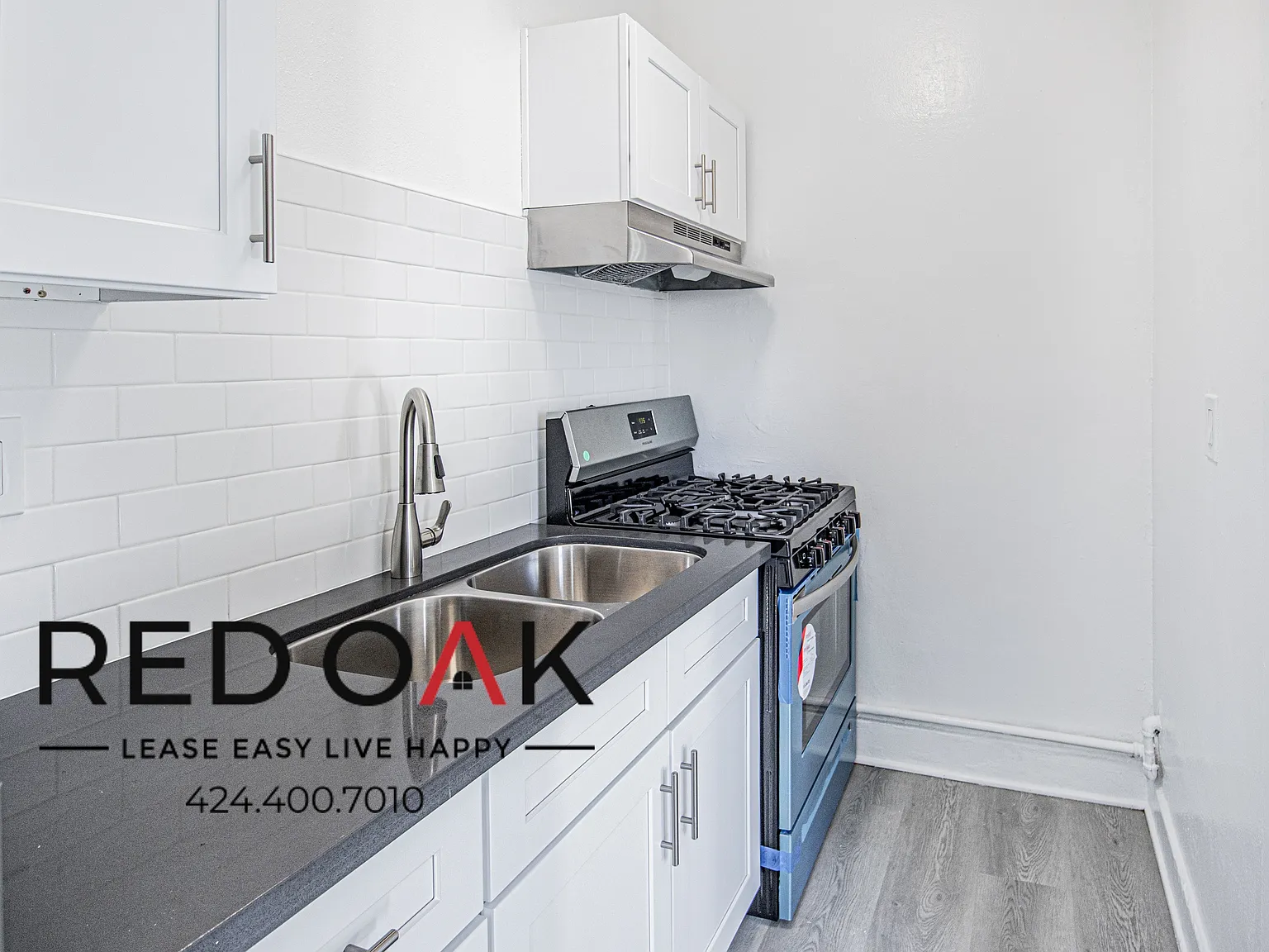 816- 822 S Park View St — Photo 2