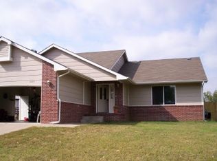 4424 E Salem Ave, Wichita, KS 67220
