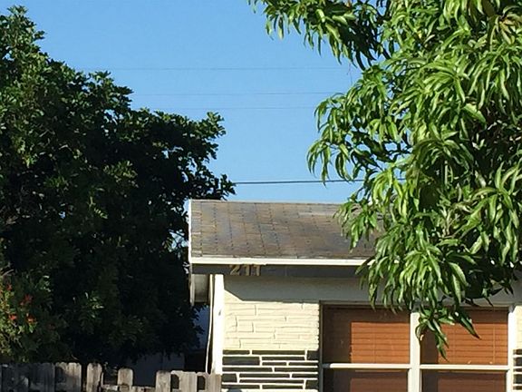 2nd image of 211 NE 57th St