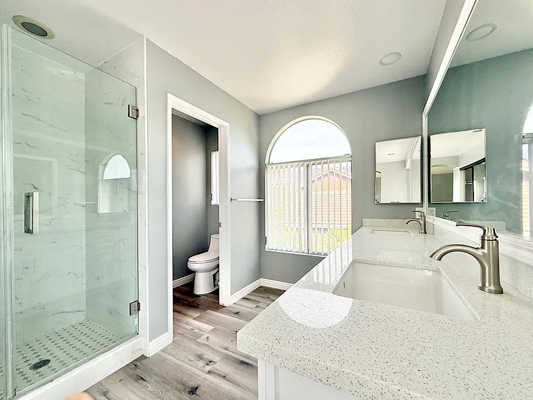 11739 Thomas Hayes Ln — Photo 10