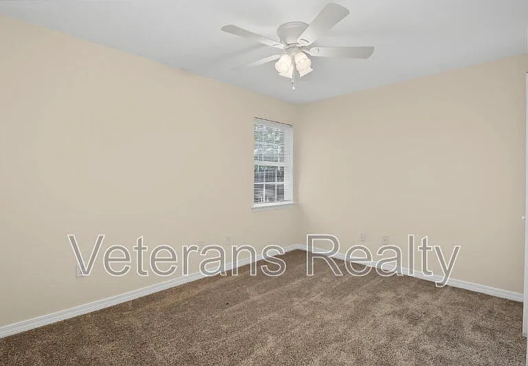 3001 Lamont Rd — Photo 17