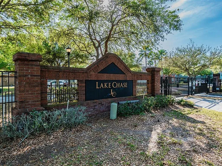 10462 White Lake Ct — Photo 29