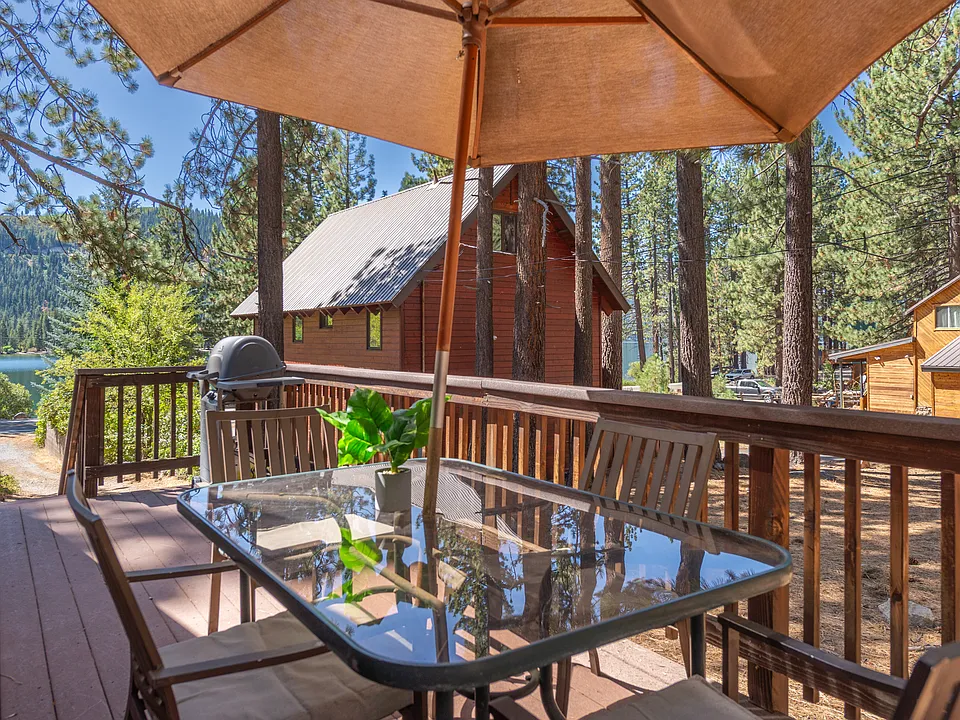 13160 Donner Pass Rd