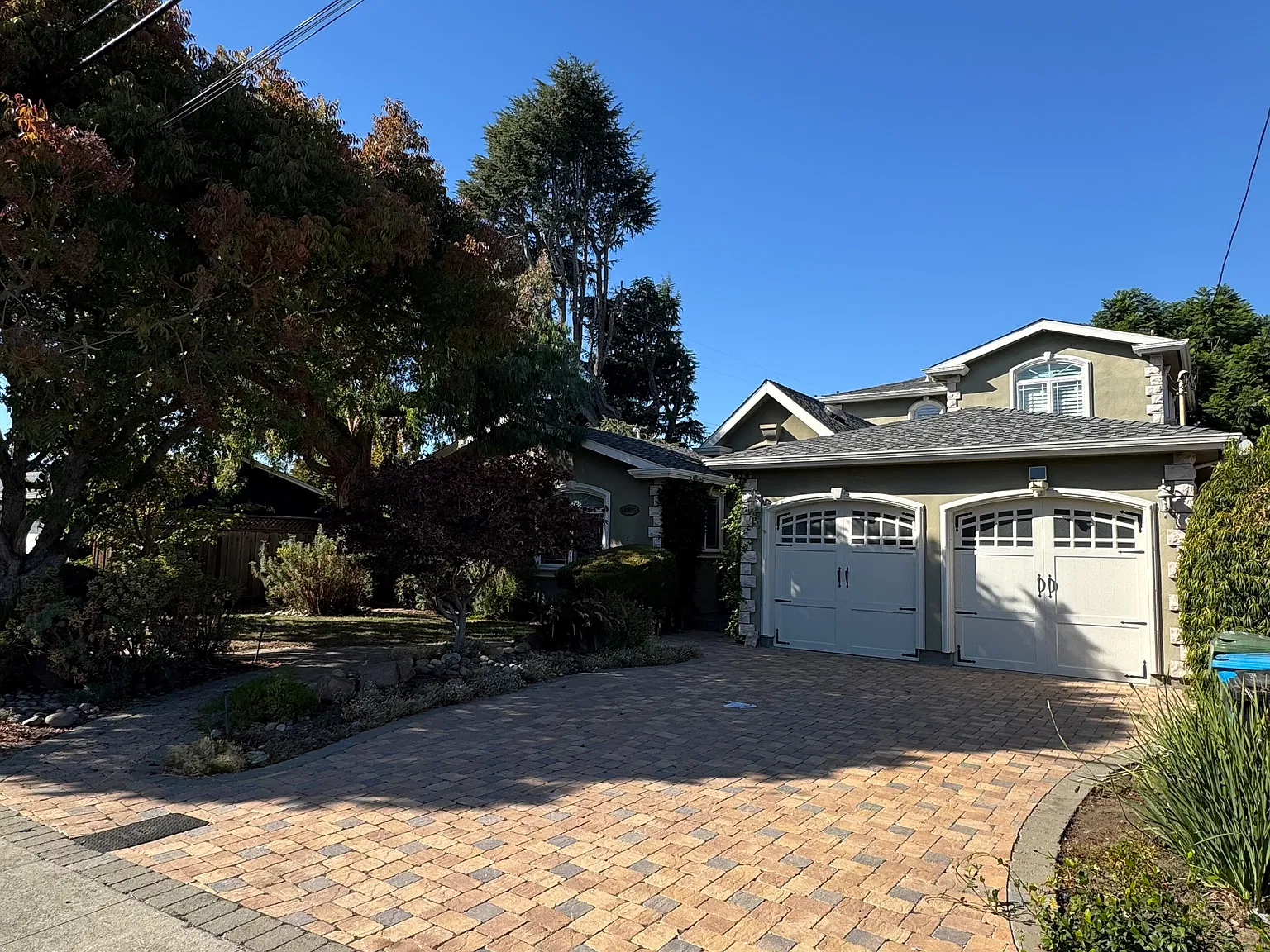 4 bed, 2804 sqft, $7,200 — Photo 1