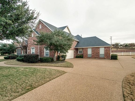 4th image of 4413 Dade Dr
