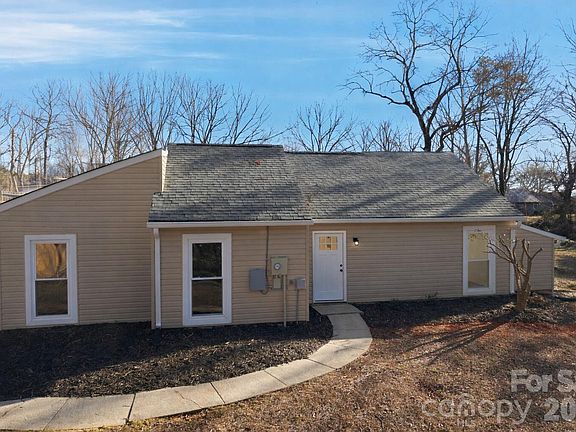 2nd image of 1878 Thoreau Ct