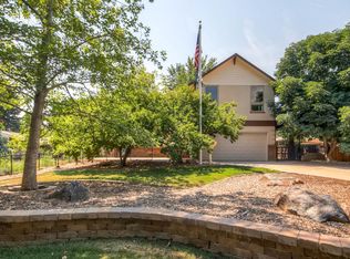 4490 W Lakeridge Rd, Denver, CO 80219