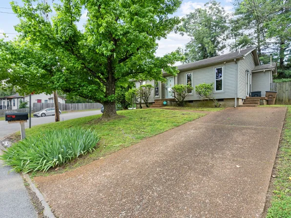 2025 Farley Pl, Nashville, TN 37210