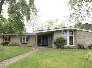 22 Cape Ct, Pekin, IL 61554