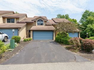 63 Harvard Rd, Watervliet, NY 12189